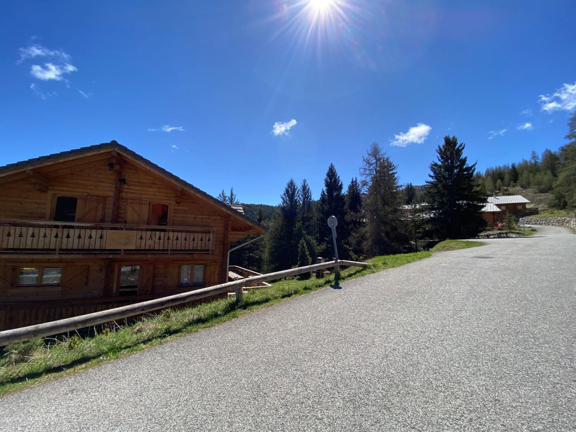Eden Sur Les Pistes Avec Vue Panoramique Sur La Vallee La Joue du Loup Exterior foto
